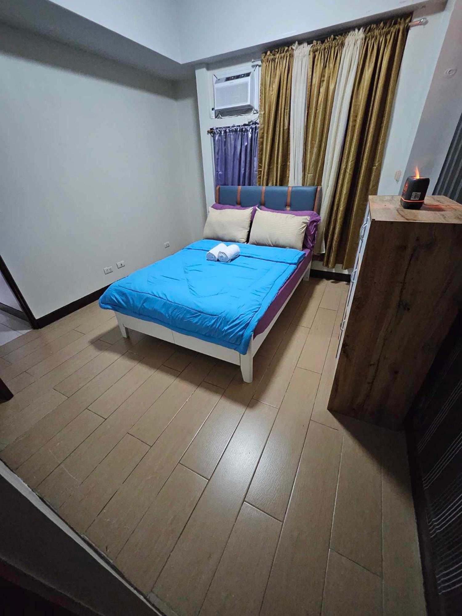 Cubao Manhattan Heights Unit 5A Tower C Quezón by Eksteriør bilde