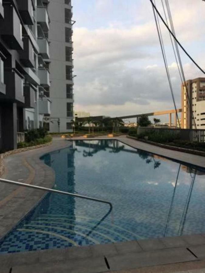 Cubao Manhattan Heights Unit 5A Tower C Quezón by Eksteriør bilde