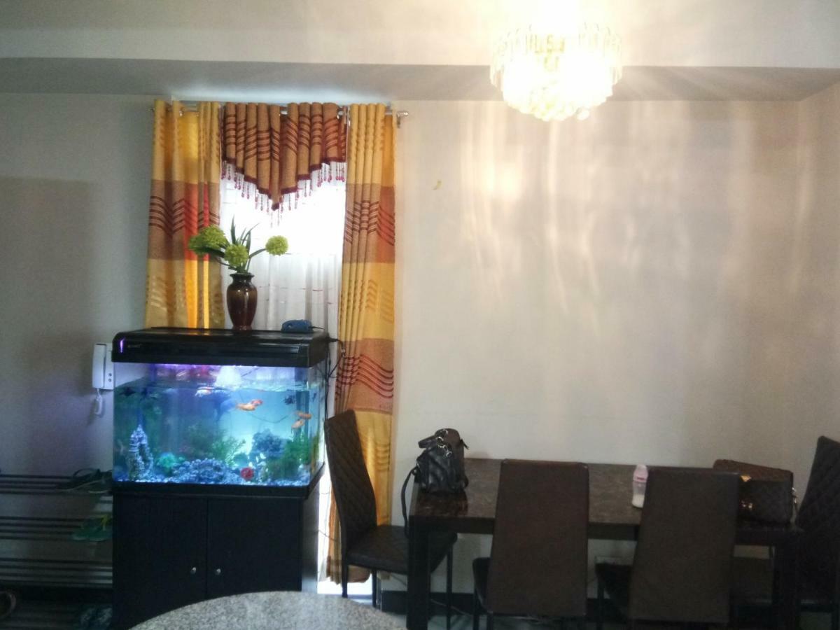 Cubao Manhattan Heights Unit 5A Tower C Quezón by Eksteriør bilde