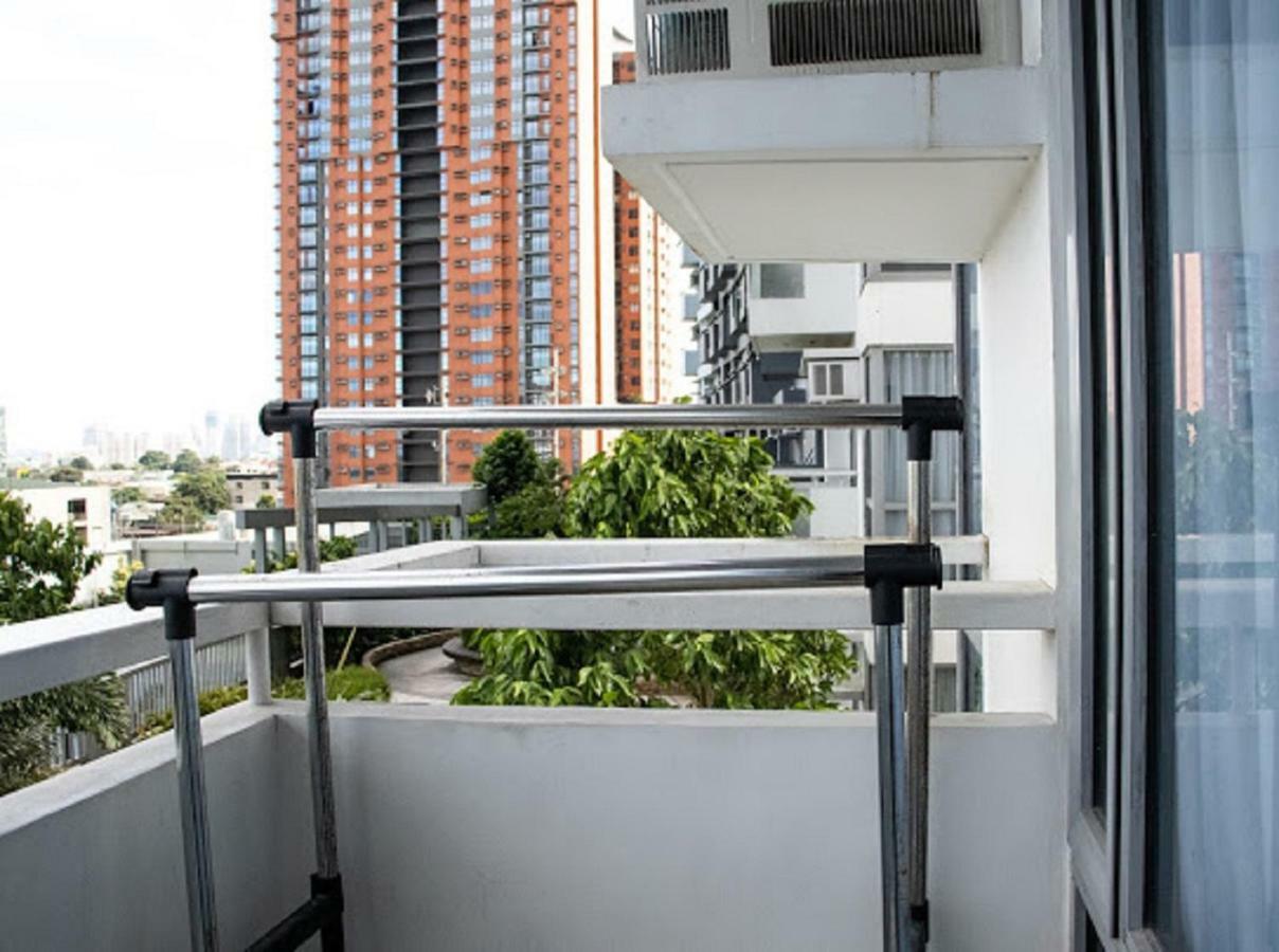 Cubao Manhattan Heights Unit 5A Tower C Quezón by Eksteriør bilde